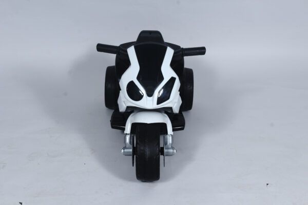 MT03-moto-blanche